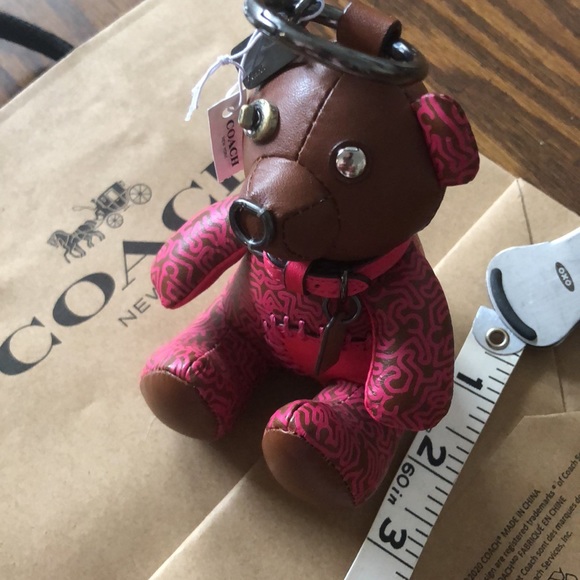 Coach x Keith Haring Pink designer Bear RARE - Picture 4 of 5